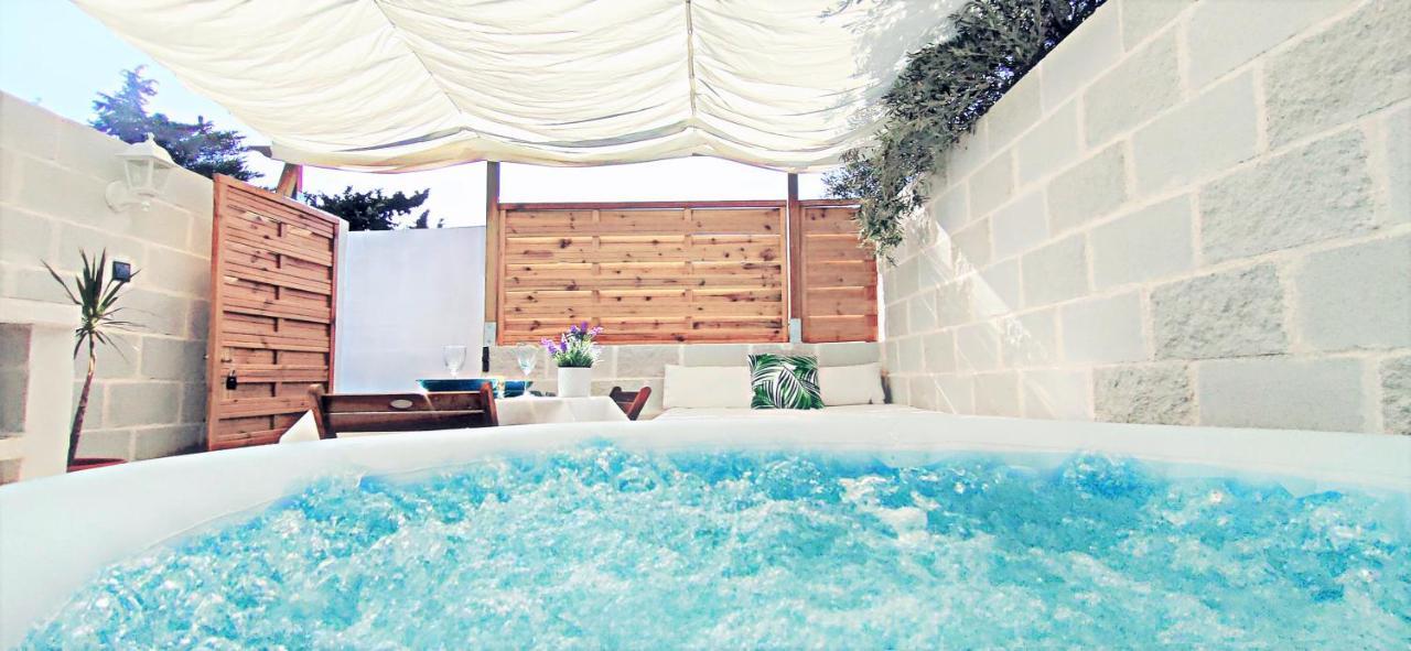 La Calita Escondida - Jacuzzi Y Cocina En Terraza Privada - Piscina Y Parking Gratis Lägenhet Chiclana de la Frontera Exteriör bild