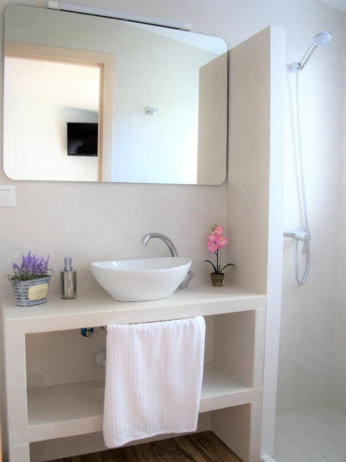 La Calita Escondida - Jacuzzi Y Cocina En Terraza Privada - Piscina Y Parking Gratis Lägenhet Chiclana de la Frontera Exteriör bild