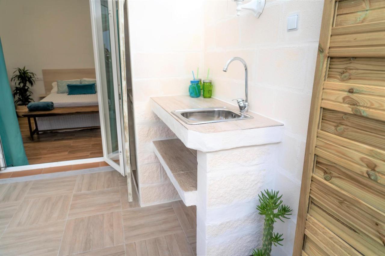 La Calita Escondida - Jacuzzi Y Cocina En Terraza Privada - Piscina Y Parking Gratis Lägenhet Chiclana de la Frontera Exteriör bild